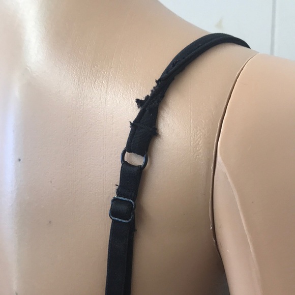 Pink Victoria’s Secret black t-shirt bra size 34B - Picture 5 of 6